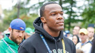 Video | 2019 DE Isaiah Foskey Commits To Notre Dame