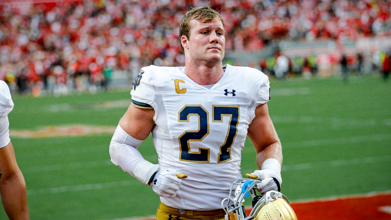 LB JD Bertrand Out to Prove He's Ahead of the Rookie Curve | Irish Sports  Daily