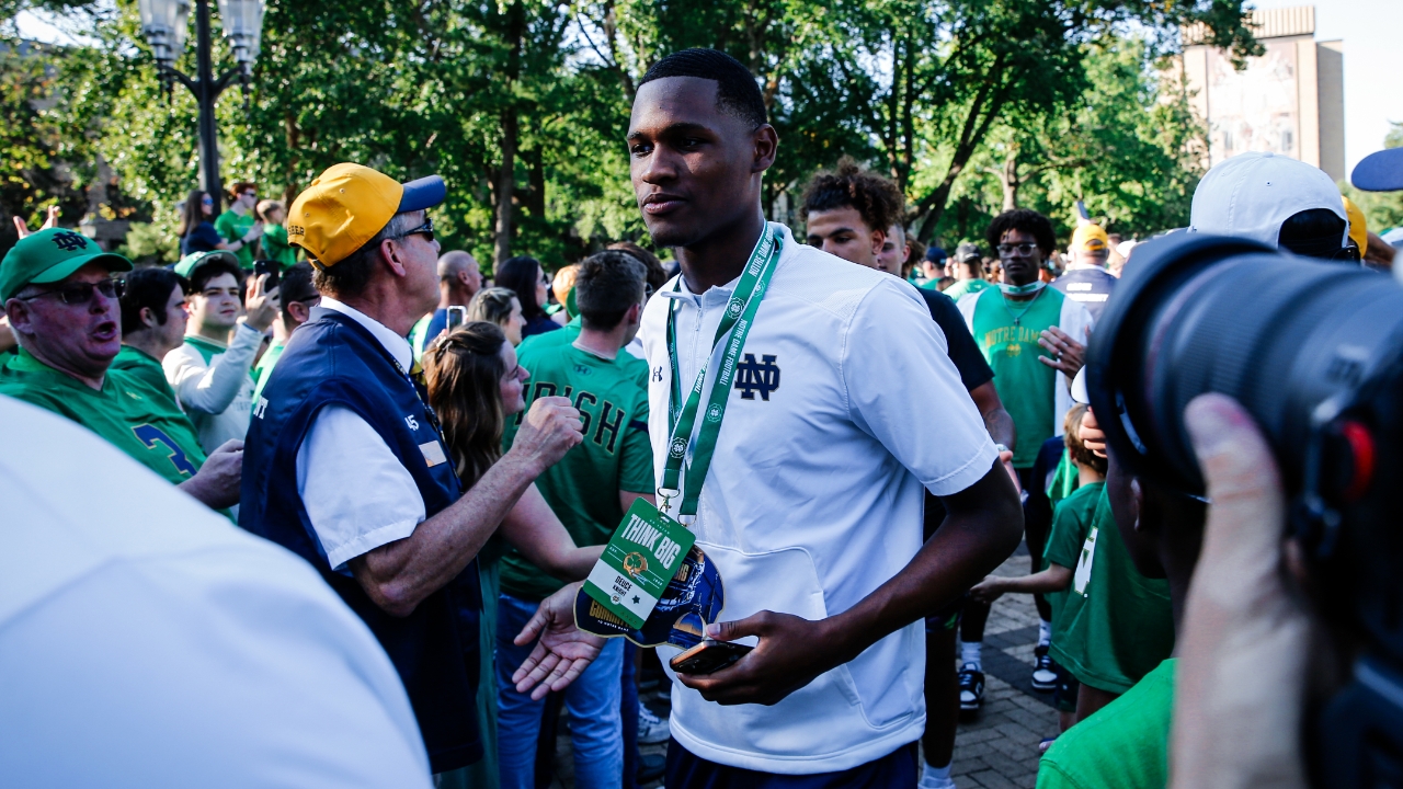 2025 QB Commit Deuce Knight Returning To Notre Dame...Again Irish