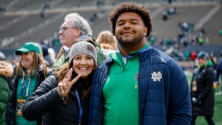 DL Davion Dixon Staying Positive Through Early Setback at Notre Dame