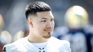 Notre Dame DE Jordan Botelho Suffers Pectoral Injury, Out Four Months