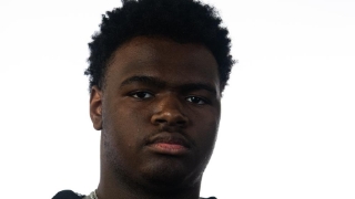 2027 OL Albert Simien Sets Notre Dame Visit